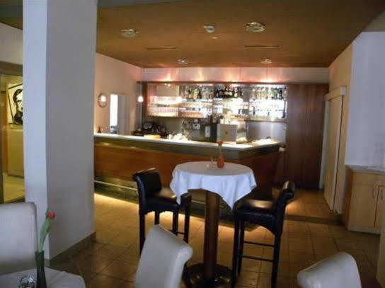 Jufa Sued - Self Check-in 3* Graz