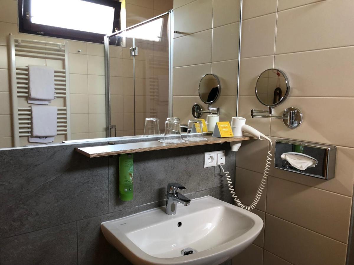 Jufa Sued - Self Check-in 3* Graz