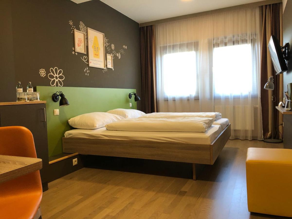 Jufa Sued - Self Check-in 3* Graz